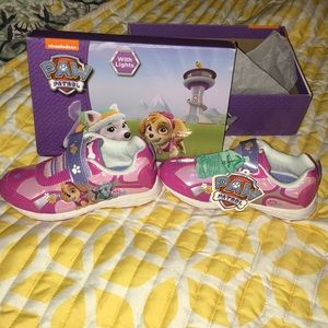 Paw Patrol girls Velcro sneakers that light up